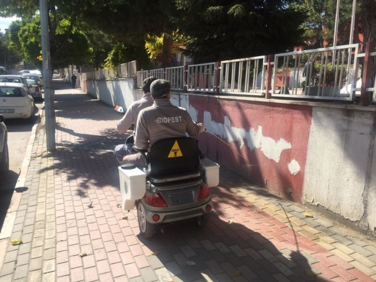 Motorize Ekiplerden İlaçlama Çalışmaları