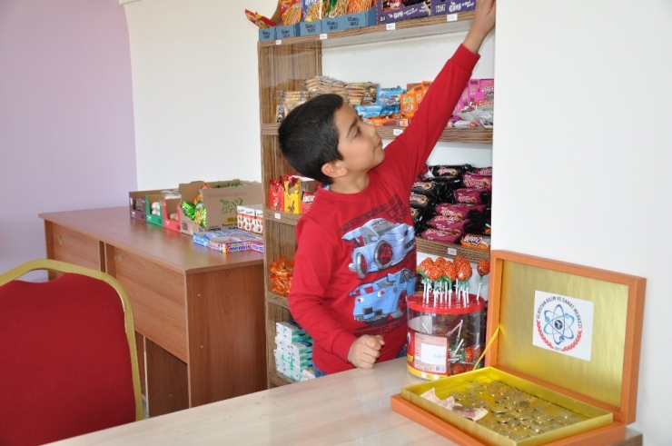 ‘Dürüst Kantin’in Kasası Hiç Açık Vermiyor