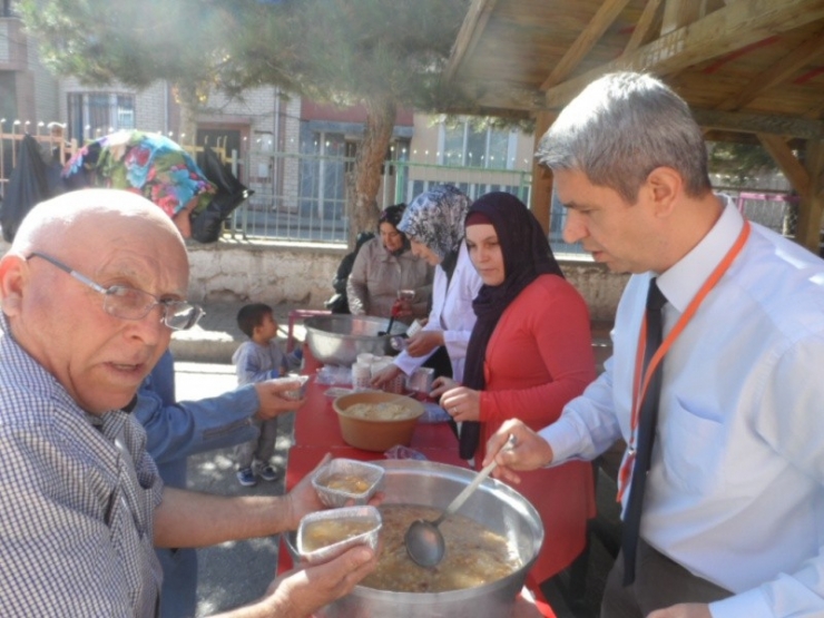 Eskişehir Odunpazarı 1. Hava İkmal Bakım Merkezi İlkokulu’nda Aşure Günü