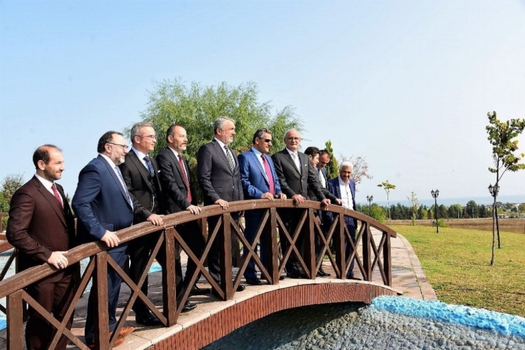 Bakan Demircan Ve Samsun Protokolü Çam Fidanı Dikti