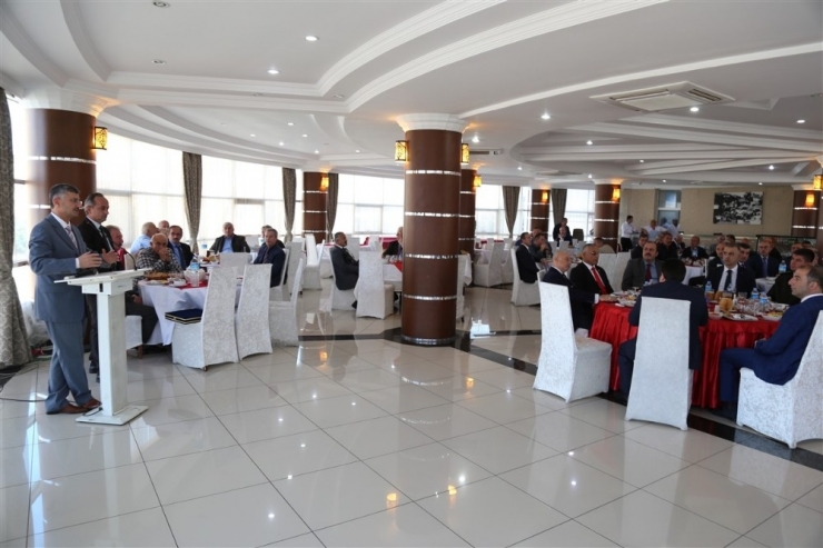 46 Yıllık Muhtar Plaketle Onurlandırıldı