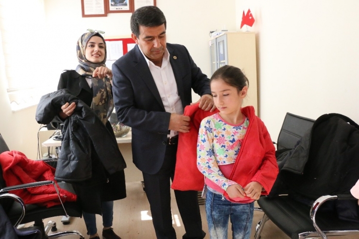 (Görüntü Hd)siverek’te 2 Bin Öğrenciye Mont Yardımı Yapıldı