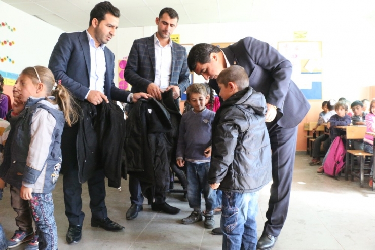 (Görüntü Hd)siverek’te 2 Bin Öğrenciye Mont Yardımı Yapıldı