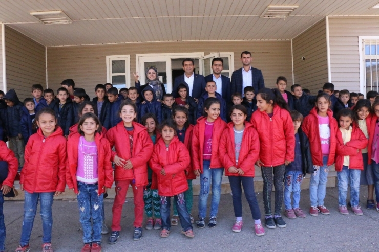 (Görüntü Hd)siverek’te 2 Bin Öğrenciye Mont Yardımı Yapıldı