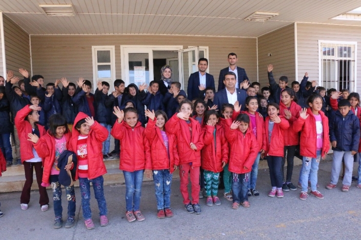 (Görüntü Hd)siverek’te 2 Bin Öğrenciye Mont Yardımı Yapıldı