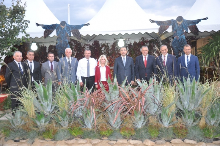 Türkiye’nin Süs Bitkisi İhtiyacının Yüzde 60’ı Ödemiş’ten Karşılanıyor