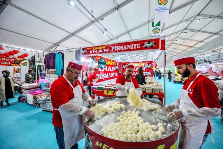 Malatya’da ‘İl İl Yöresel Ürünler Fuarı’ Açıldı