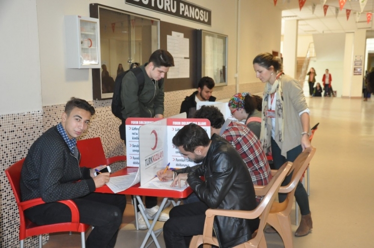 Düzce Üniversitesinde En Anlamlı Bağış