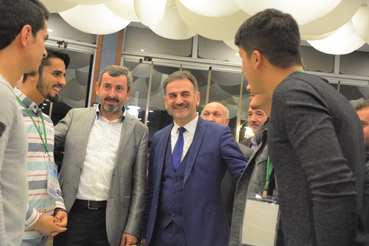 Gençlik Zeytinin Başkentinde Buluştu