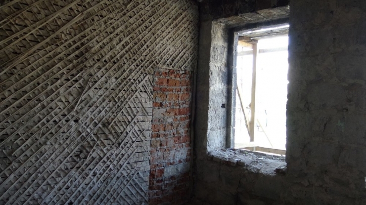 Kars’ta, Tarihi Yapılara Kadın Eli Değdi