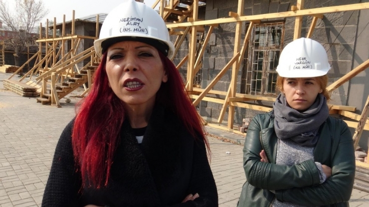 Kars’ta, Tarihi Yapılara Kadın Eli Değdi