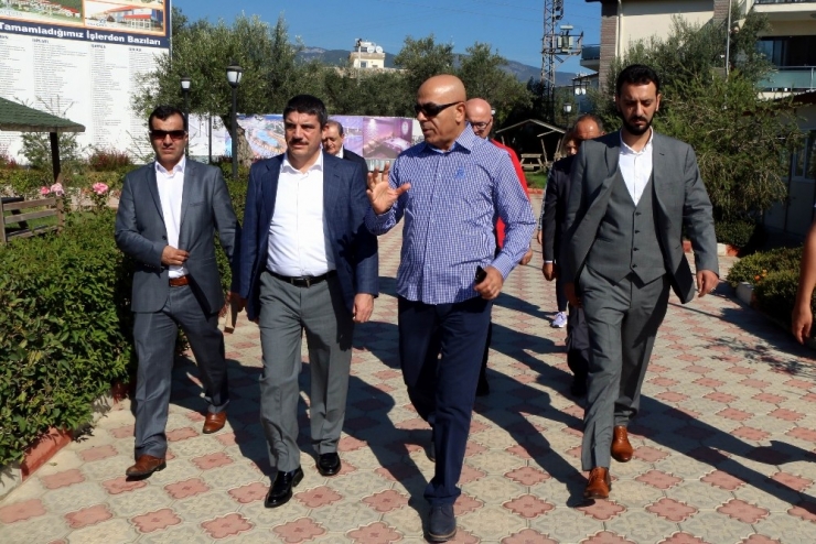 Prof. Dr. Aktay, İş Adamlarıyla Edremit’teki Termal Tesiste İncelemede Bulundu