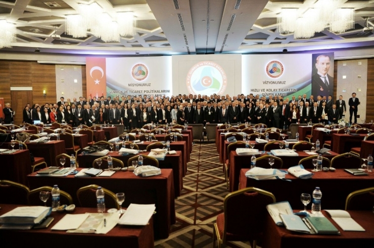 Bakan Tüfenkci: “Şeffafsanız Başınız Dik Yola Devam Edersiniz”