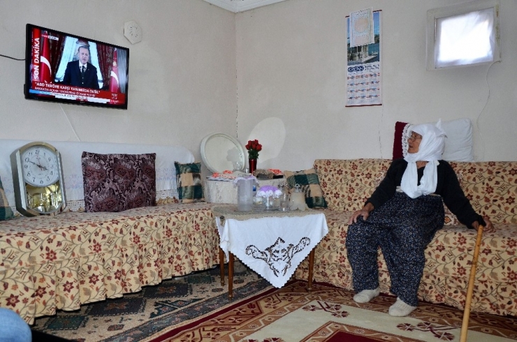 Hesna Nine’nin 90’ından Sonra Beyaz Eşya Sevinci