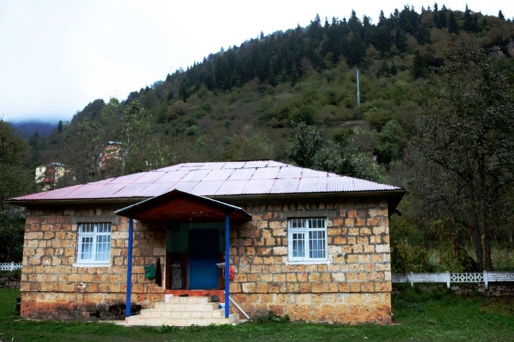 Rum Bir Çocuk Ve Bir İlçenin Abd’ye Göçü