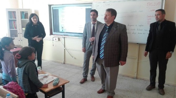 Ağrı Milli Eğitim Müdürü Turan Okulları Denetledi