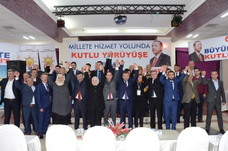 Cihan Ünal Ak Parti İlçe Başkanı Oldu