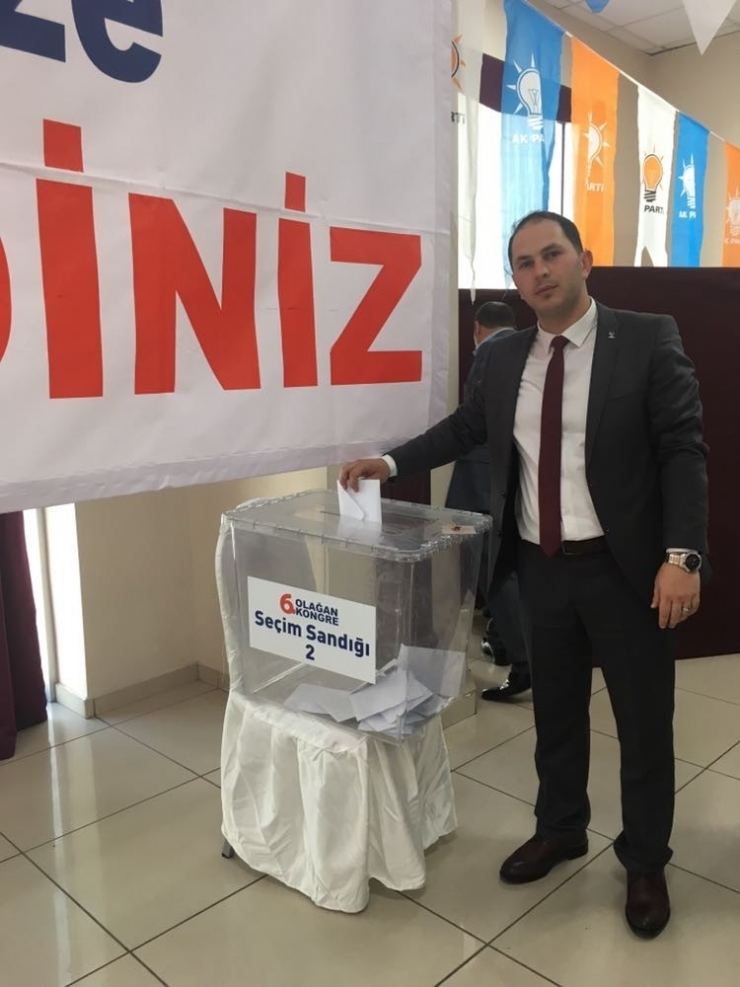 Cihan Ünal Ak Parti İlçe Başkanı Oldu