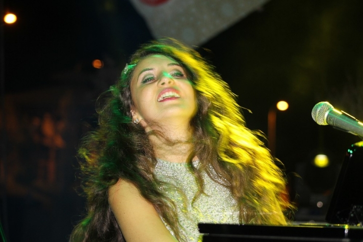 Karsu Dönmez Altınözlülerle Buluştu