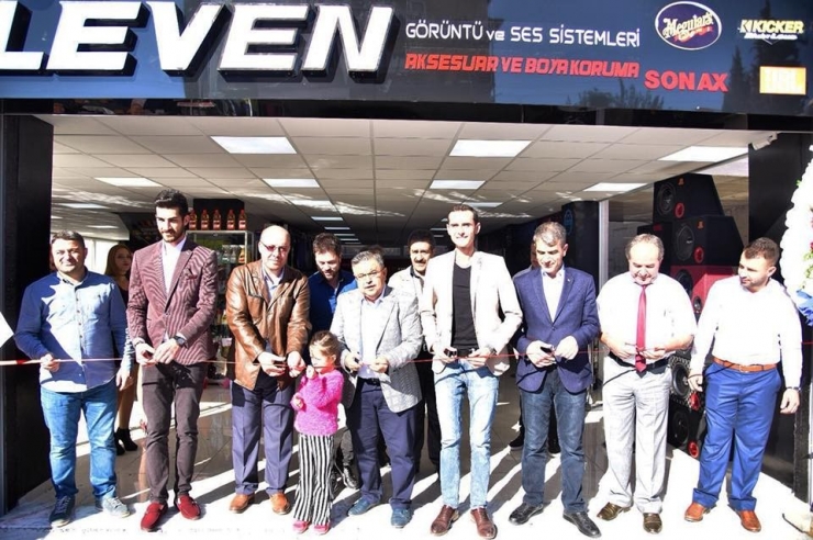 Başkan Yağcı, İş Yeri Açılışına Katıldı