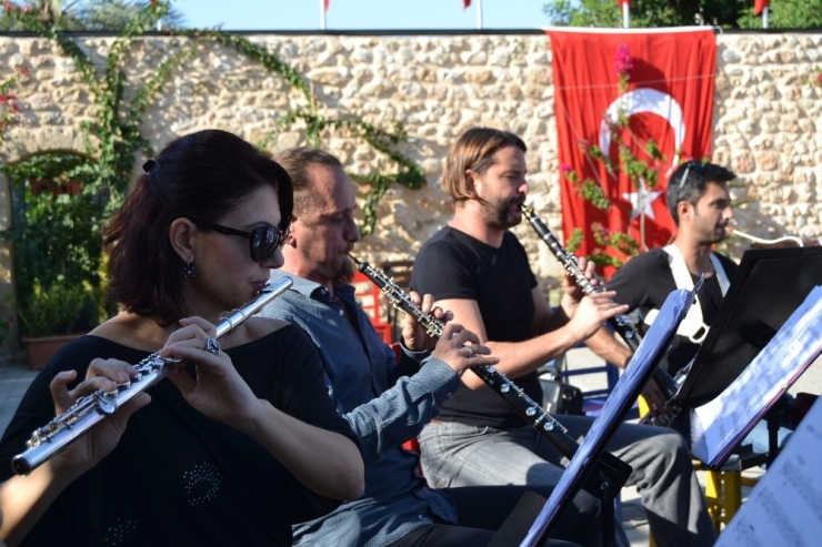 Çdso’dan Miniklere Konser