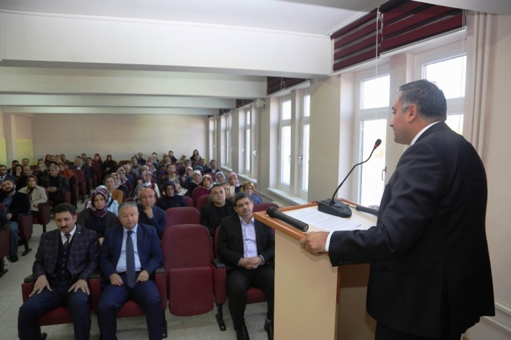 Develi’de Madde Bağımlılığı Seminerleri Devam Ediyor