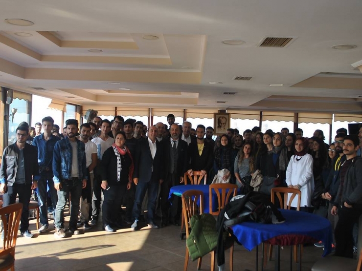 219 Öğrenciye Burs Sevinci