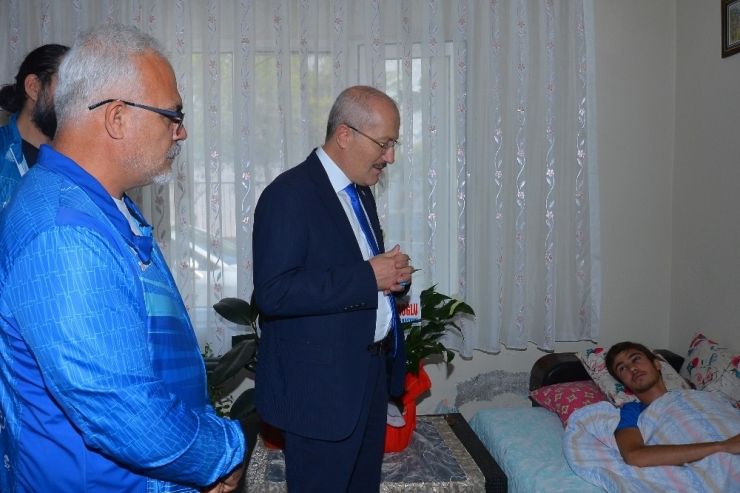 Kafaoğlu’ndan Centilmen Sporcuya Ziyareti