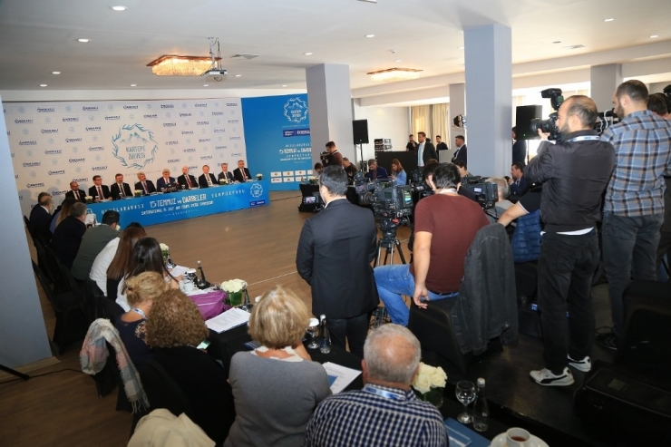 26 Ülkeden 187 Entelektüel Kartepe Zirvesi’nde Darbeyi Konuşacak