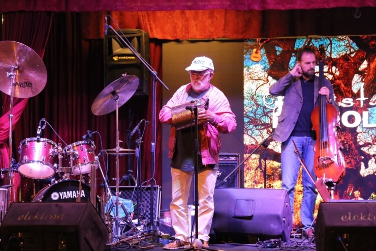 Burhaniye’de Mantar Festivali Coşkusu Yaşandı