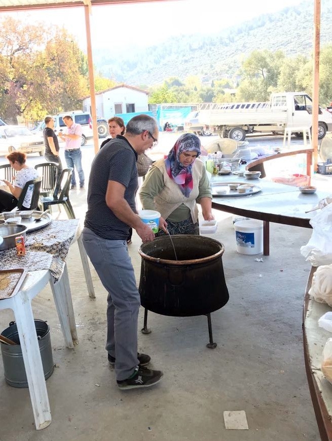 80 Yaşındaki Adam Ölmeden Önce Kendi Mevlidini Okuttu