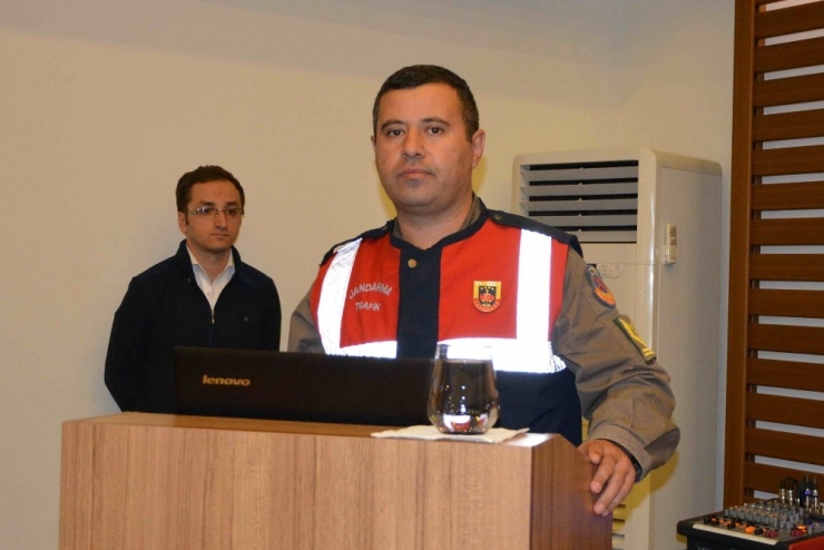 Ortaca’da Öğrenci Servis Şoförlerine Seminer