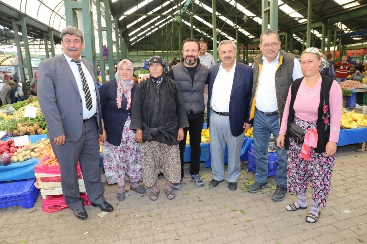 Başkan Uysal, Aktaş’la Pazaryeri Esnafını Ziyaret Etti