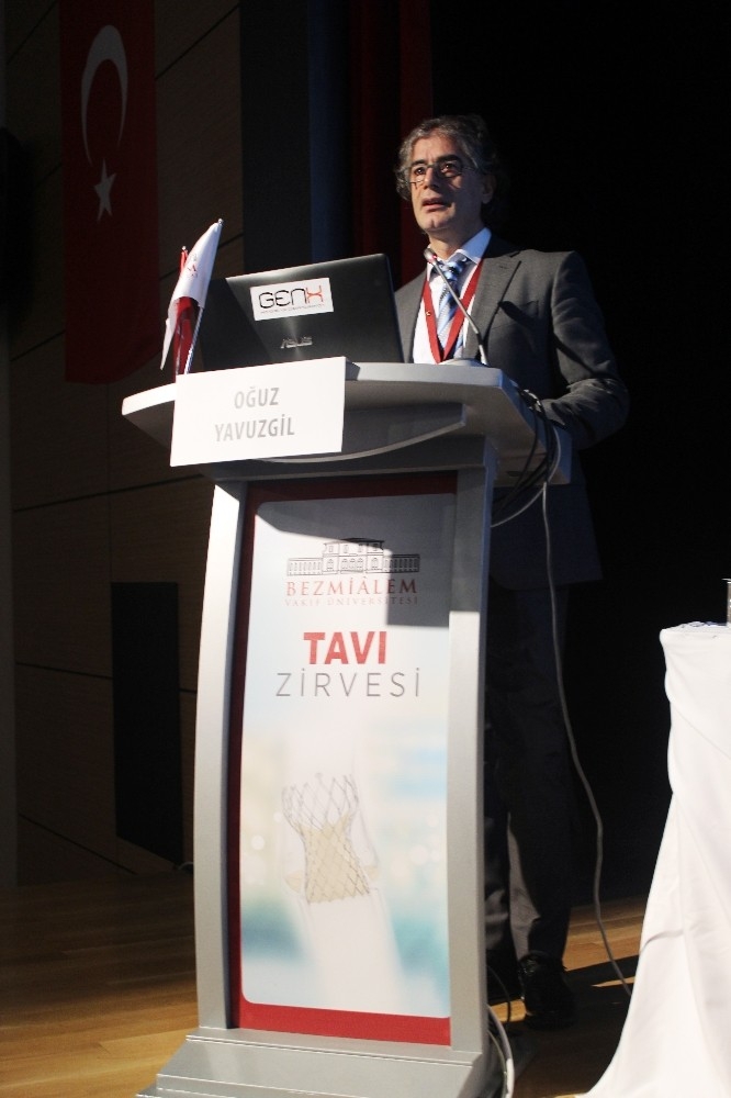 Prof. Dr. Özdemir, “Kardiyolojinin Gelmiş Olduğu En İleri Nokta ’Tavı’ ”