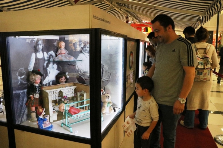 100 Yıllık Oyuncaklar Görücüye Çıktı
