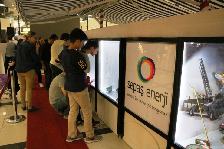 100 Yıllık Oyuncaklar Görücüye Çıktı