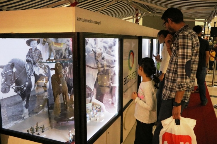 100 Yıllık Oyuncaklar Görücüye Çıktı