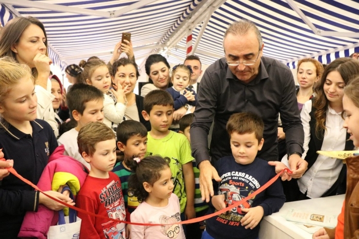 100 Yıllık Oyuncaklar Görücüye Çıktı