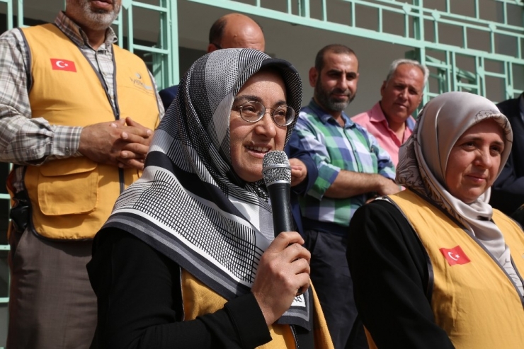 Suriye’deki İç Savaşta Ağır Hasar Gören Okullar Türk Stk’lar Tarafından Onarıldı