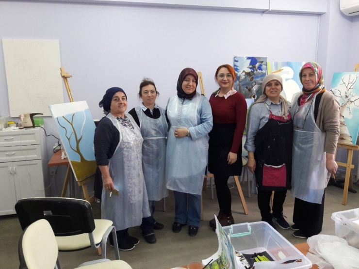 El Sanatları Kurslarına Büyük İlgi