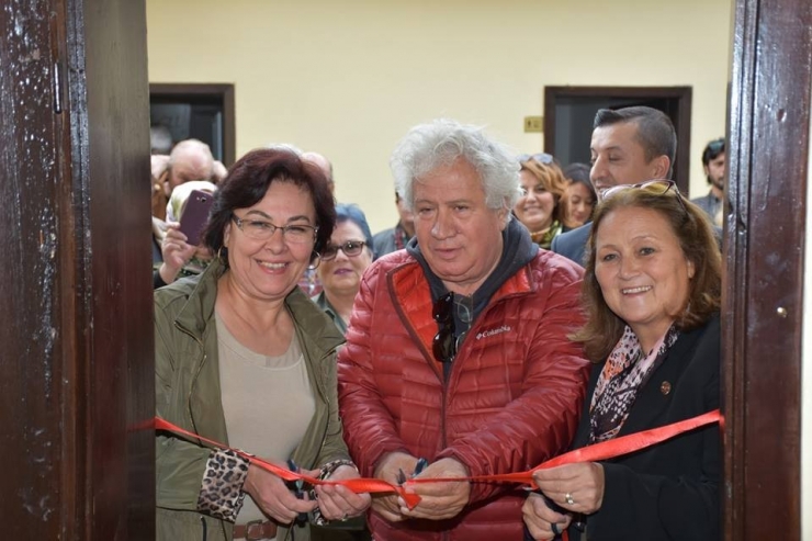 “Çocukluğumuza Dokunan Bakışlar” Sergisi Açıldı