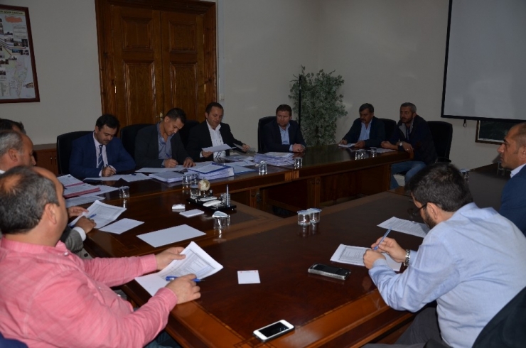 Bilecik Belediyesi Şehir İçi Toplu Taşıma Hatlarının İhalesi Gerçekleştirildi