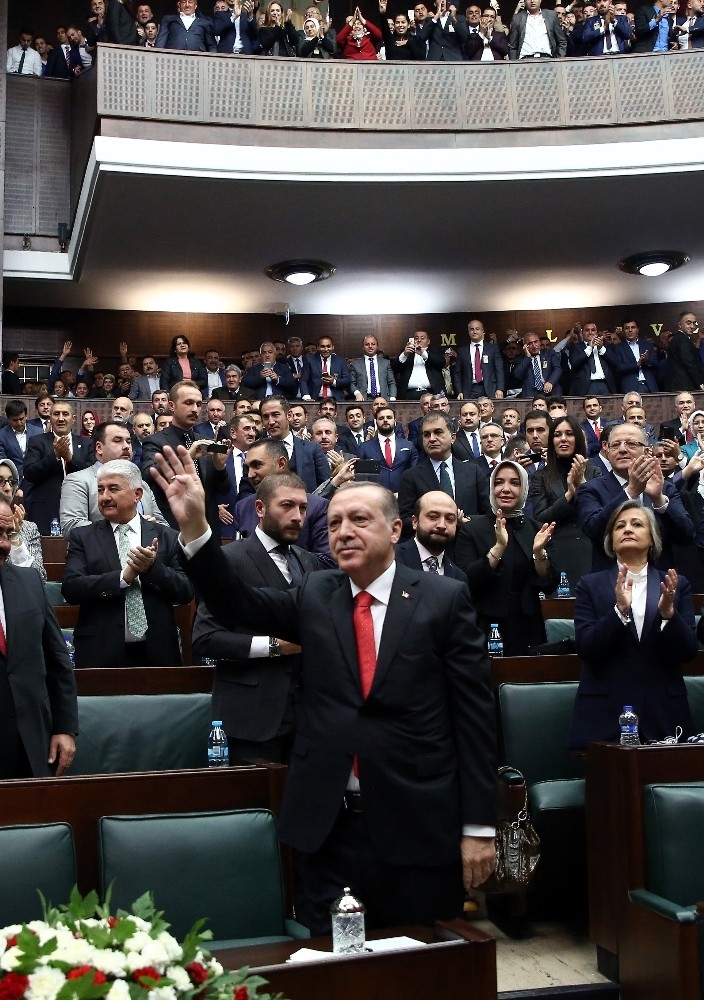 Erdoğan: "Geçtiğimiz 15 Yılda Yaptığımız Tüm Reformlara Rağmen Hala Obez Bir Devlet Yönetimine Sahibiz"