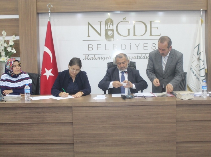 Yeni Niğde Belediye Başkanı Rifat Özkan: