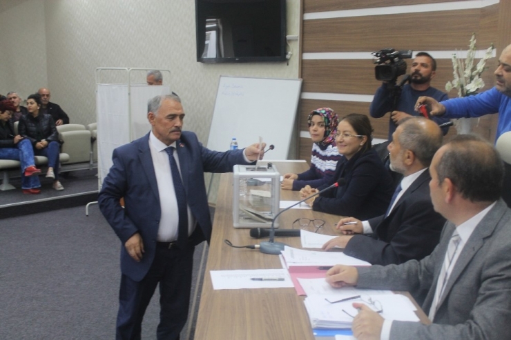 Yeni Niğde Belediye Başkanı Rifat Özkan: