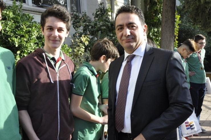 Gkv’li Cumhuriyet Kupasının Şampiyonlarına Ödül Yağdı