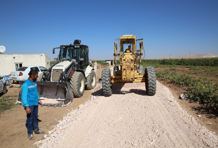 Haliliye Kırsalında Yol Atağı Devam Ediyor