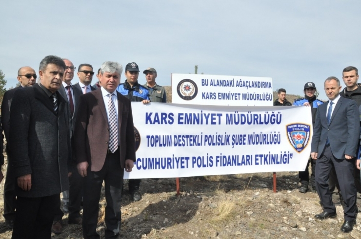 Kars Emniyeti 500 Fidanı Toprakla Buluşturdu