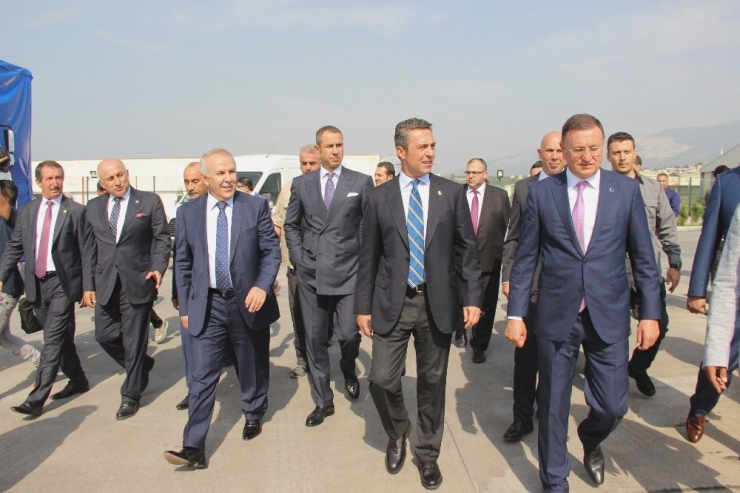 Ali Koç: “Yapay Zeka Ve Teknoloji Furyasından Türkiye Kendisine Fayda Sağlayabilir"