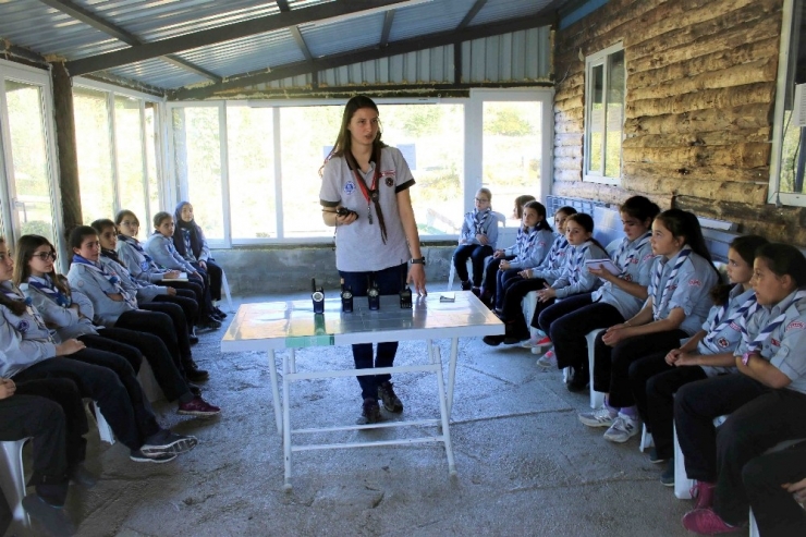 İzcilerden İletişim Temalı Kamp